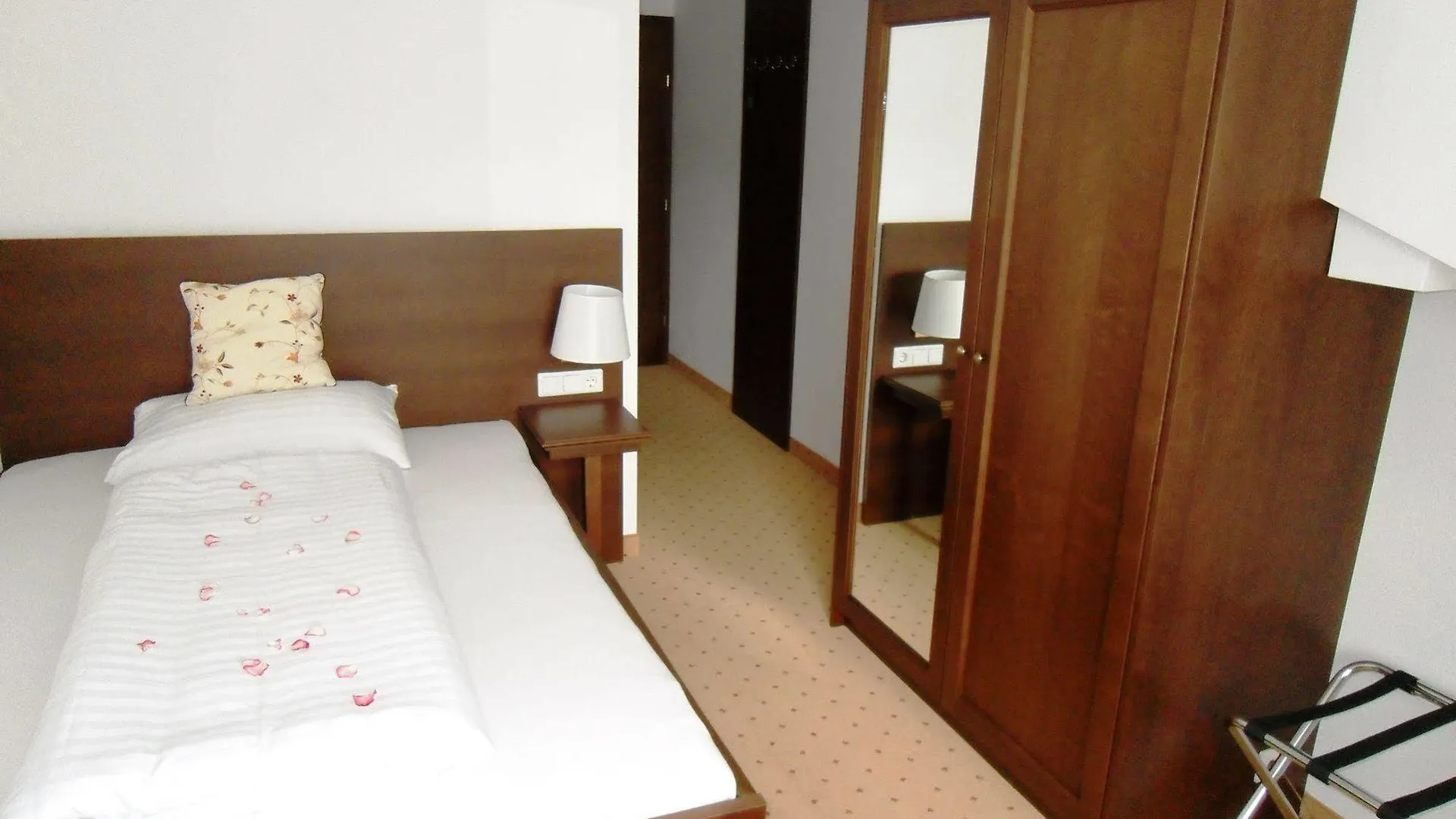 Hotel Gasthof Der Jagerwirt Bergheim 3*,  Austria